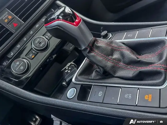 2023 Volkswagen Jetta GLI AUTOBAHN | Leather Seats in Cars & Trucks in Abbotsford - Image 18