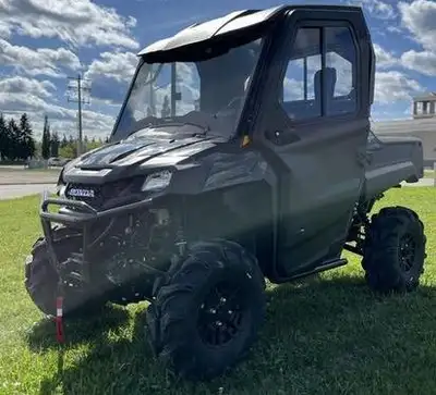 $147 BIWEEKLY WITH ZERO DOWN!! Concerned about approval? Our team of finance managers are experts in...