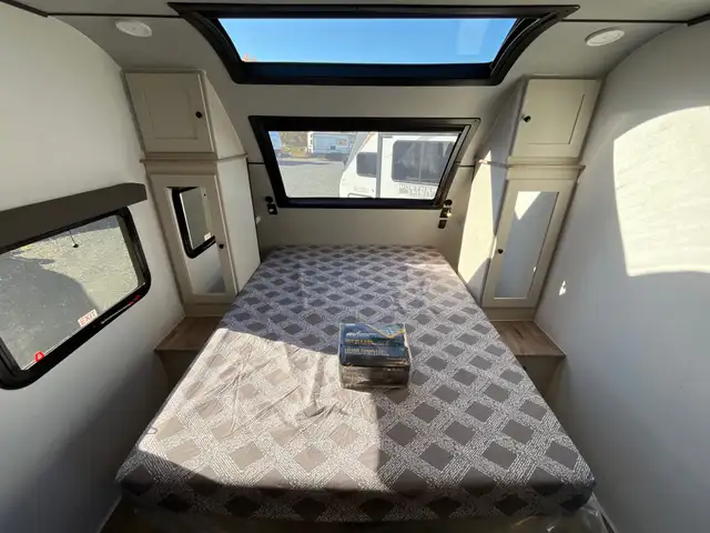 2026 Coachmen Northern Spirit in Travel Trailers & Campers in Terrace - Image 9