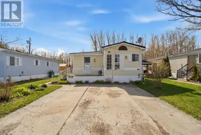 Welcome to 428 Pine Pass, located in the desirable all-season section of Maple Leaf Acres, a vibrant...
