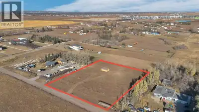 DEVELOPMENT OPPORTUNITY!Incredible chance to own 2 acres of prime land within the City of Calgary. I...