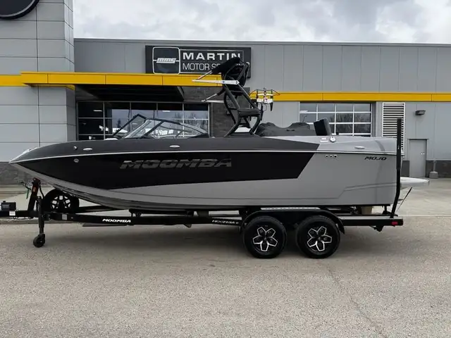 2025 Moomba Mojo in Powerboats & Motorboats in Edmonton - Image 2