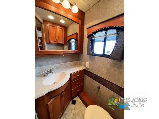 2009 Holiday Rambler Endeavor 41 PDQ 062,221 Miles in RVs & Motorhomes in Moncton - Image 49