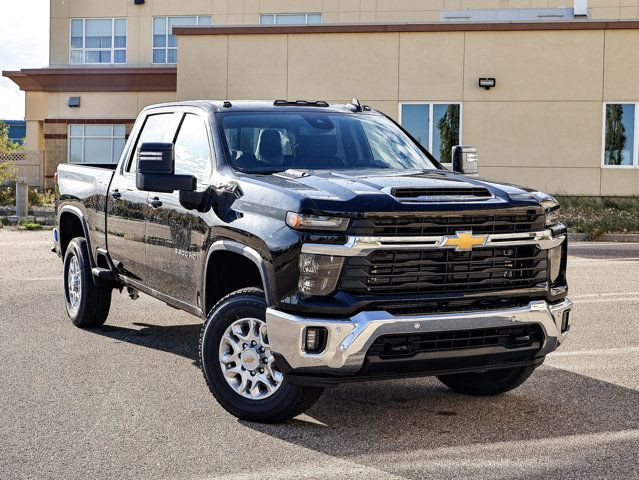 2025 Chevrolet Silverado 3500HD LT in Cars & Trucks in Strathcona County - Image 2