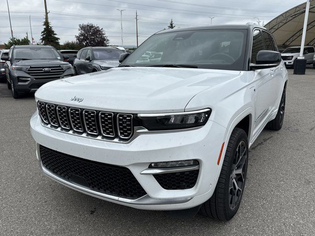 2022 Jeep Grand Cherokee 4xe in Cars & Trucks in Calgary