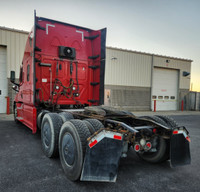 Ryder Stock ID: 282995 Transmission Type/Speed: AUTO 12 Engine: DIESEL DD15 GHG'17 505/1625 Horse Po... (image 7)