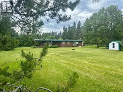 Looking for a cute and rustic cabin in the woods? Want to be close to the boat launch yet have a ver...