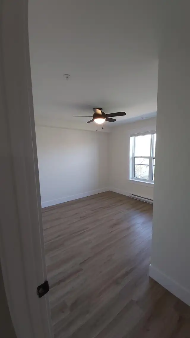 1Bed/1Bath Uptown Near Shopping, Available Feb.1,205-40 Patience in Long Term Rentals in Fredericton - Image 9