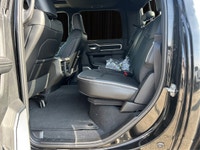 ALLOY WHEELS, NAVIGATION SYSTEM, HEATED FRONT SEATS, HEATED STEERING WHEEL, ADAPTIVE CRUISE CONTROL,... (image 9)