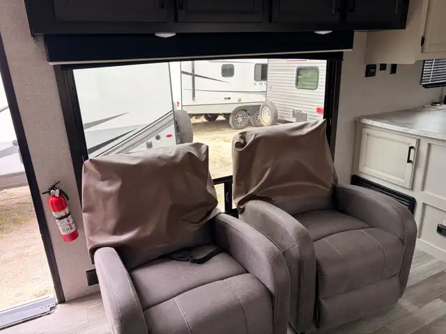 2023 Jayco Jay Flight 280RKS in Travel Trailers & Campers in St. Albert - Image 9