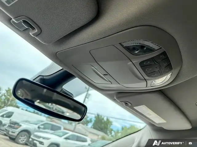 2024 Chrysler Pacifica | Touring-L | Apple CarPlay and Android in Cars & Trucks in Winnipeg - Image 25