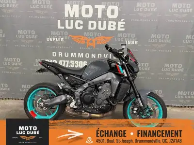 2022 Yamaha MT-09 ABS Yamaha MT-09 ABS 2022 16 861 KM MOTO IMMATRICULÉE RÉGULIÈRE À LA SAAQ FREINS A...