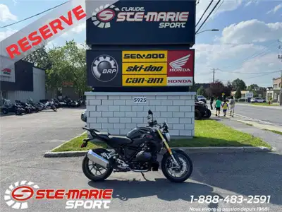 LIQUIDATION FIN DE SAISON! BMW R1250R avec seulement 3 453KM, très propre, vient sans valise ! Inspe...