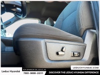 2022 Ram 1500 Classic Warlock Experience the Ram 1500 Classic Warlock with just 93183 km, finished i... (image 7)
