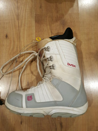 Burton Snowboard Boots - Women's Casa size 8.5
