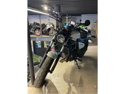 Kawasaki Eliminator 500 2024 Neuf! En stock! Transport manufacturier, préparation concessionnaire, t...