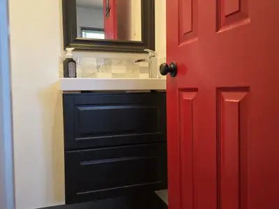 Large one bedroom apartment for rent in Innisfil. Address: 2434 25th Sideroad Innisfil Ontario L9S 2...