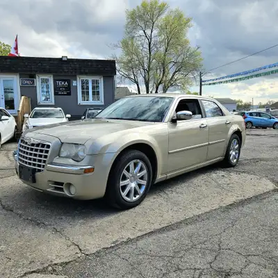 2009 Chrysler 300 ... Engine: 6 cylinder