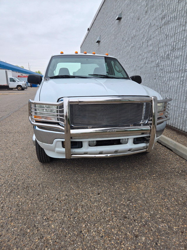 2003 Ford F350 Super Duty 6.0L Dually Diesel in Cars & Trucks in Calgary - Image 2