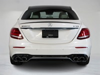 This stunning 2020 Mercedes-Benz E 53 AMG 4MATIC+ blends exhilarating performance with refined luxur... (image 6)