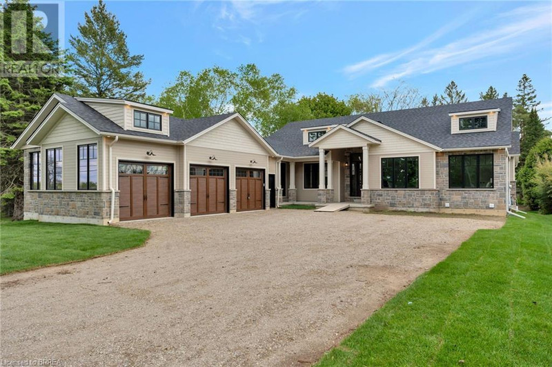 564 MOUNT PLEASANT Road Brantford, Ontario Houses for Sale