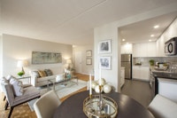 SPACIOUS 1 BEDROOM DEN APARTMENT FOR RENT IN NEWMARKET! SELECT APARTMENTS REVITALIZED WITH MODERN FI... (image 8)