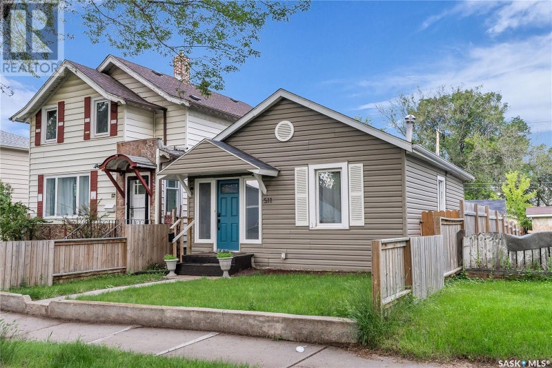 511 I AVENUE N Saskatoon, Saskatchewan Houses for Sale Saskatoon