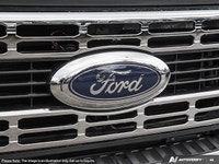 Presenting the 2026 Ford Super Duty F-350 SRW in an impressive white finish with a 4 4 drivetrain an... (image 9)