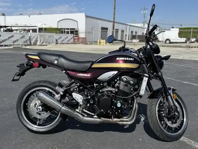 APPLY NOW: https://www.ridecollective.ca/get-pre-approved The 2025 Kawasaki Z900RS is a modern class...