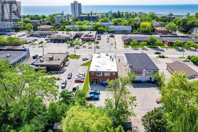 2307 - 2309 LAKESHORE ROAD W Oakville (BR Bronte), Ontario in Commercial & Office Space for Sale in Oakville / Halton Region - Image 8