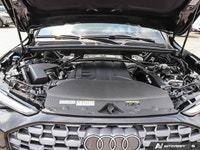 This 2025 Audi Q5 Technik quattro comes loaded with the features today's buyers are searching for, i... (image 9)