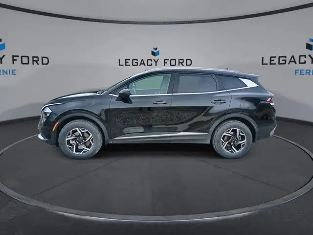 2023 Kia Sportage LX AWD 2.5L 4cyl, All Wheel Drive in Cars & Trucks in Cranbrook - Image 6