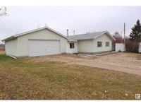 4802 30 ST Rural Wetaskiwin County, Alberta