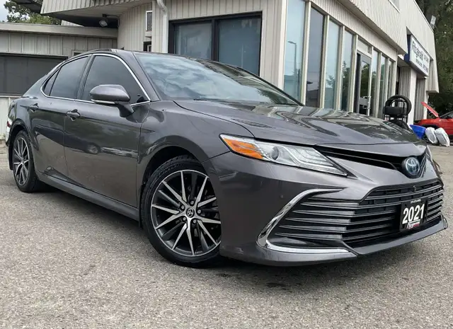 2021 Toyota Camry XLE - LEATHER! NAV! 360 CAM! HUD! SUNRIOOF!