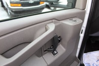2025 GMC Savana CAMION NEUF / DÉMO / 6.6 LITRES / 242 KM / 2025 GMC SAVANA 3500 CUBE 14 PIEDS ROUE S... (image 7)