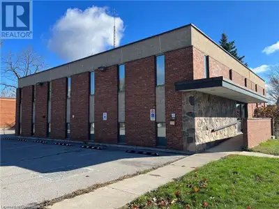 Former municipal building. New flat roof 2025. Main reception area, includes safe, open staircase, t...