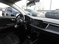 2018 Kia Rio **CONTENT AUTO SPÉCIALISTE DU FINANCEMENT MAISON SANS ENQUETE CREDIT **Obtenez le meill... (image 3)