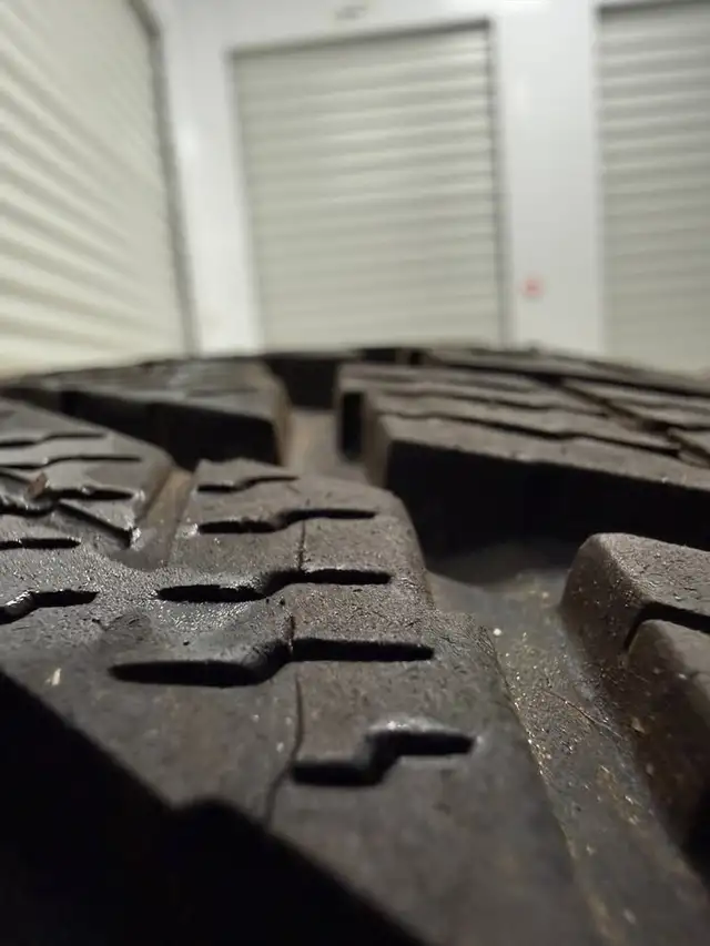 90% tread. 245/65 R17 Winter Tires Nokian Hakkapeliitta 10 in Tires & Rims in Mississauga / Peel Region - Image 3