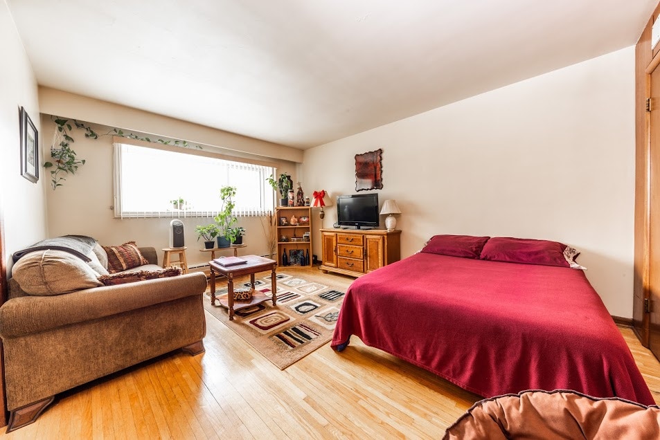 273 Talbot Ave- Studio Suite 4