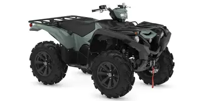 Engine Type: Single-Cylinder Displacement: 41.8 cu. in. (686 cc) Bore x Stroke: Bore: 4.02 in. (102...