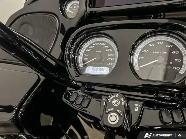 2024 Harley-Davidson FLTRK - Road Glide(TM) Limited in Sport Touring in Calgary - Image 14