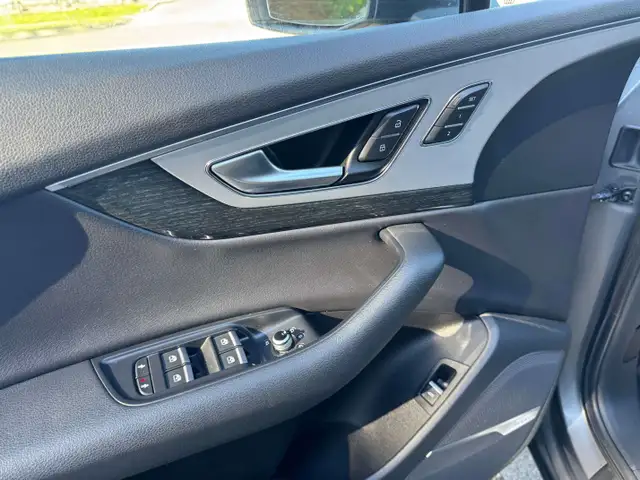 2017 Audi Q7 Technik582383880709099529