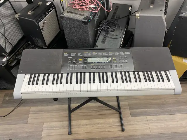 Casio WK-240 76 Keyboard in Pianos & Keyboards in City of Toronto - Image 6