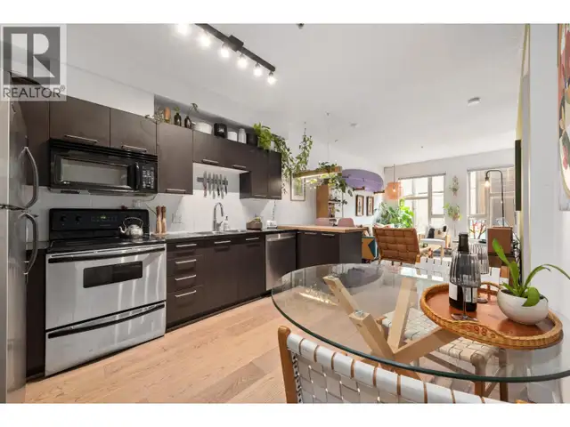 212 205 E 10TH AVENUE Vancouver, British Columbia in Condos for Sale in Vancouver - Image 8