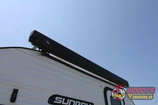 2027 SUNSET PARK RV SUNRAY 149 in Travel Trailers & Campers in Abbotsford - Image 11