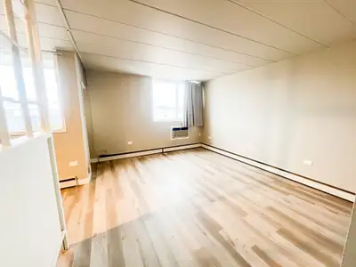 Rosemont Apartment For Rent | Grey 909