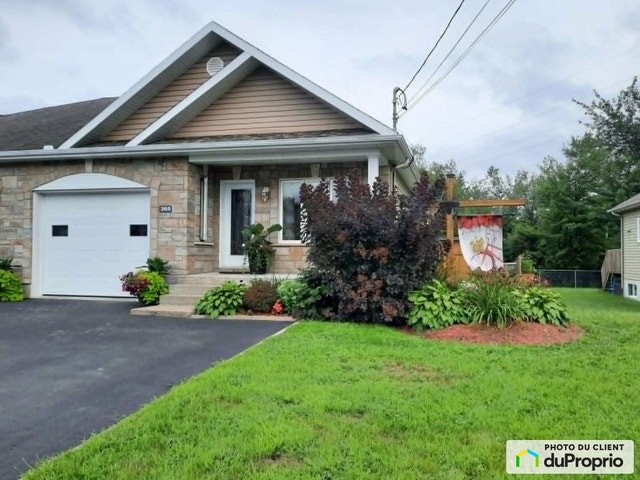 $425,000 - Semi-detached for sale in St-Etienne-Des-Gres — photo 1