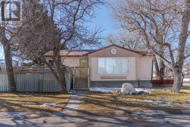 5008 4 Street Coalhurst, Alberta in Houses for Sale in Lethbridge