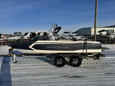 Welcome to Wizard Lake Marine - Calmar! Boat: MASTERCRAFT ProStar 2021 Mastercraft Prostar