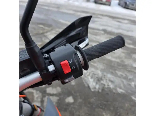 2023 KTM 690 ENDURO R in Dirt Bikes & Motocross in Brantford - Image 16